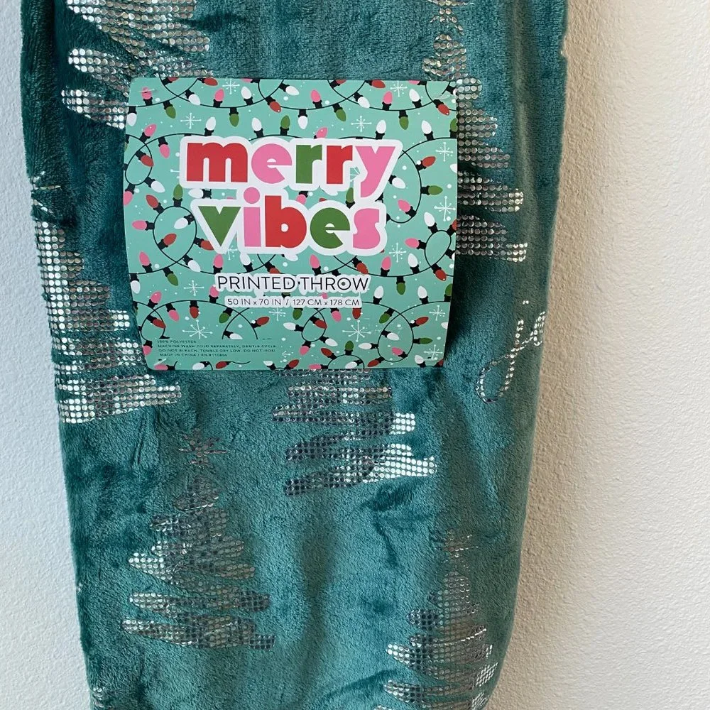 Merry vibes green blanket silver Christmas tree Joy printed Throw 50x70 new